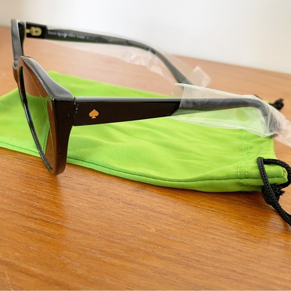 Kate Spade ♠️ Samantha Sunglasses - Picture 2 of 3